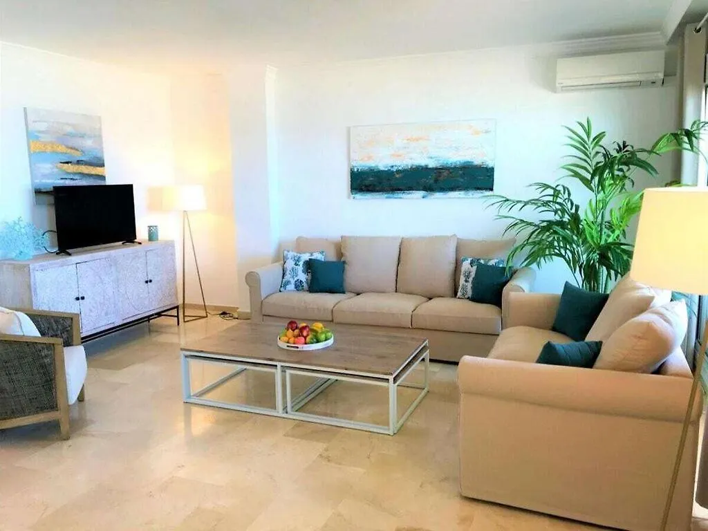 Penthouse Bermuda Beach 2 Estepona 0*,